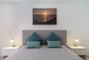 ツーリストアパートメント Quarteira Beach   2 D By Hellovacations