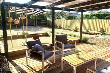 ツーリストアパートメント Cosy Back Beach Hideaway With Fire Pit