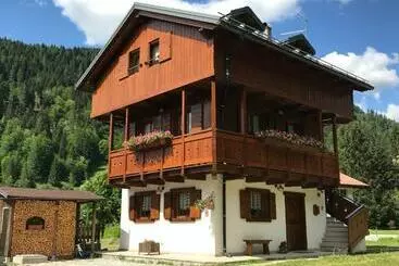 Turistihuoneistot Appartamento Al Tabià Pizal