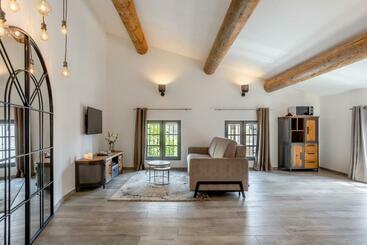 דירות לתיירים L Intemporel