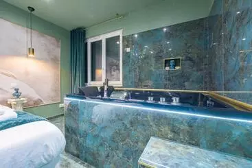 Apartamente turistice Le Musée D’aphrodite / Jacuzzi