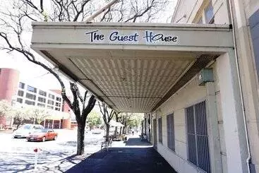 بنسيون The Guesthouse Hostel