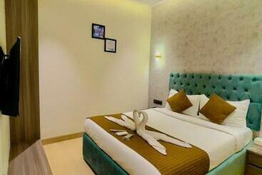 پانسیون Lime Wood