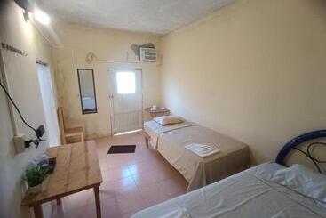 旅馆 Hospedaje C&r