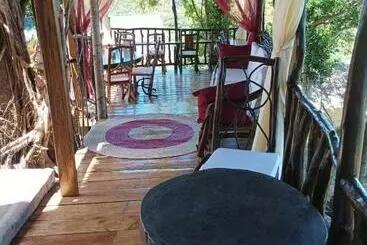 Alberg Ocamocam Azur Inn