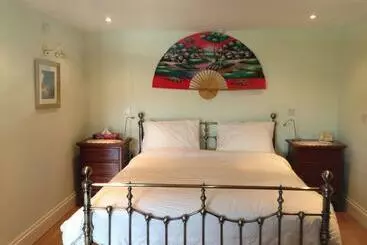 Pensione Room In Apartment   Luxury Apartment Lily Suite