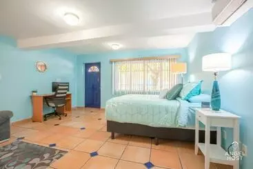 هاستل Cozy Stay 2 Blocks From The Beach And Malecón!