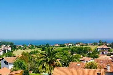 ベッドアンドブレックファースト Casa Baia Hendaye