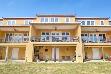 ツーリストアパートメント Regency Cabanas D2   3b Townhome