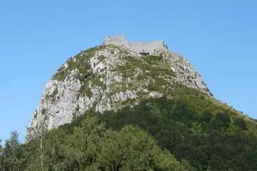 Gites Et Roulottes Au Domaine De La Trille