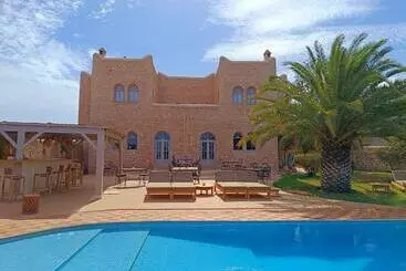 ベッドアンドブレックファースト Villa Maya