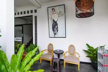 Hotel Nexdeco House Homestay Syariah Solo