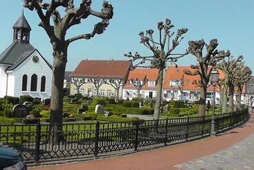 Domhotel Bed & Breakfast