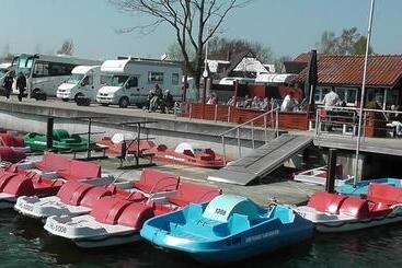 Domhotel Bed & Breakfast