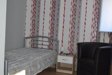 فندق Gasthaus Und Pension Mombergstube