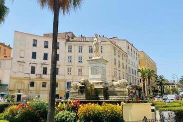 Appartements touristiques Superbe Appartement T2 En Plein Centre D Ajaccio, Rue Fesch