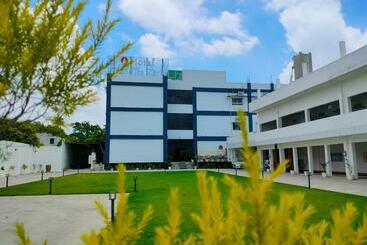 Hotel Buddha Park Near Sarnath, Varanasi