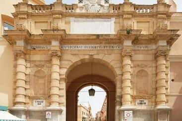 آپارتمان‌های توریست‌ها Antico Cortile