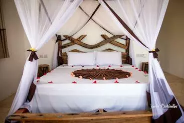 Uroa Zanzibar Vera Beach Hotel By Moonshine