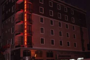 فندق Grand Gebze