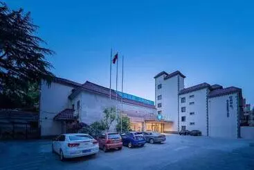Motel Hanting Hotel Shanghai Jiaoda Jiangchuan Road Metro Station New