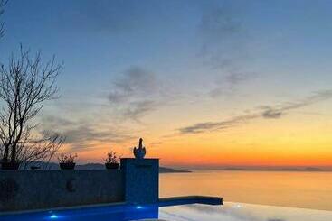 Nocleg ze śniadaniem Resort Località Santa Barbara