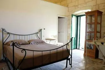 Nocleg ze śniadaniem Masseria Torre Sant Andrea