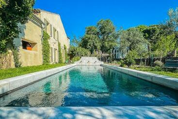 بنسيون Demeure Des Trois Foudres