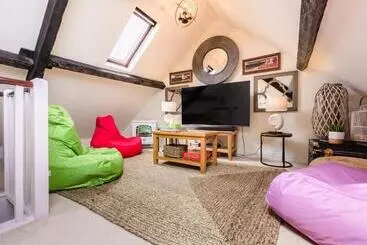 Apartaments turístics Chart House Sleeps 6