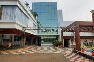 Sparsh Hotel & Resort By Spree