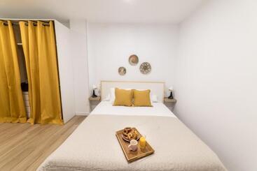 관광객 아파트 Moonkey   Apto. Albéniz, Con Acogedor Patio