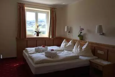 ホテル Gasthof Schweizerhaus