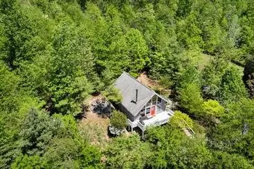 Turistihuoneistot Hottub, Firepit, Grill, Deck, Playset & Wifi