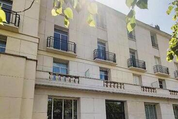 آپارتمان‌های توریست‌ها Hyper Centre Vue Bords Loire #confort #luxe