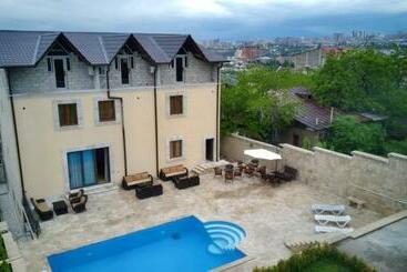 تختخواب و صبحانه Villa De France