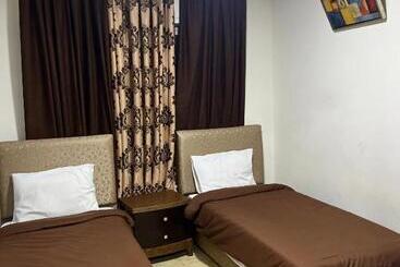 Shihan Hotel Suites
