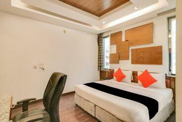 בית מלון כפרי Gagan Inn Backside Punjab National Bank