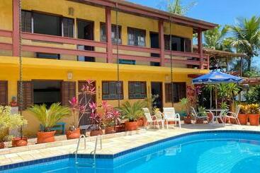 پانسیون Residencial Villa Cris Jd. São Lourenço/itaguaré