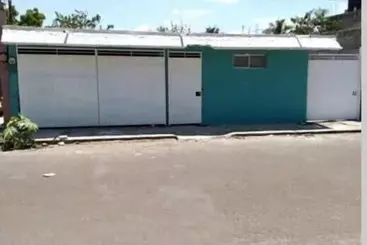 ユースホステル El Costeñito Hostal