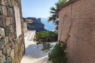 Pensiune Dammuso Levante