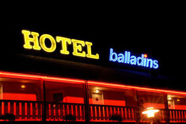 هتل Hôtel & Résidence