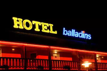 فندق Hôtel & Résidence