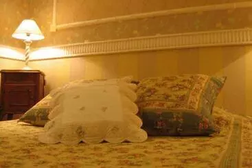 ホテル La Roseraie Biebler