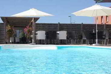 ホテル The Originals Boutique Hôtel Spa Beuzeville Honfleur Sud