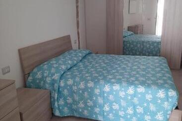 آپارتمانهای توریستها Appartamento Su Palazzina Storica In Centro A Sant Antioco