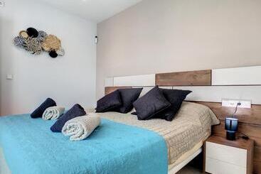 آپارتمانهای توریستها Villas Alejandra 7409