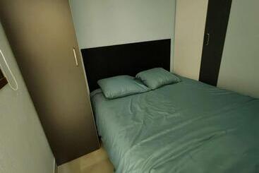 Turistlägenheter Charmant T2 Cabine Climatisé Avec Piscine, Parking Et à 1 Km De La Plage, Idéal Pour 5 Pers.   Fr 1