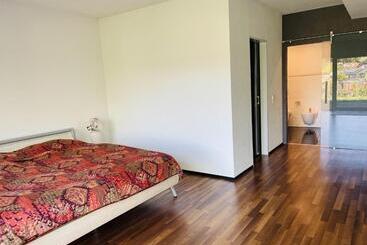 דירות לתיירים Ferienwohnung Blick Ins Grüne