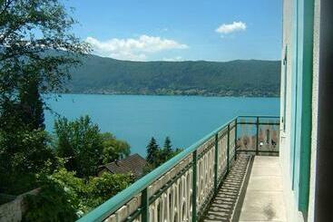 Bed and Breakfast Les Terrasses Du Lac Au Bord Du Lac D Annecy