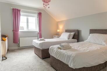 شقق خاصة سياحية Maple Grove, Fahan